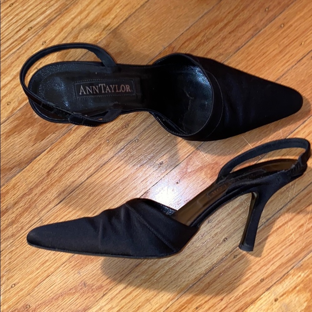 Ann Taylor black satin heel